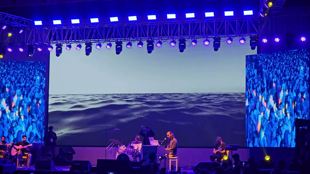 Tere Pyar Mein | Kaavish | Live at Senaprangan, Dhaka 🇧🇩 24-Jan-2025 @kaavish