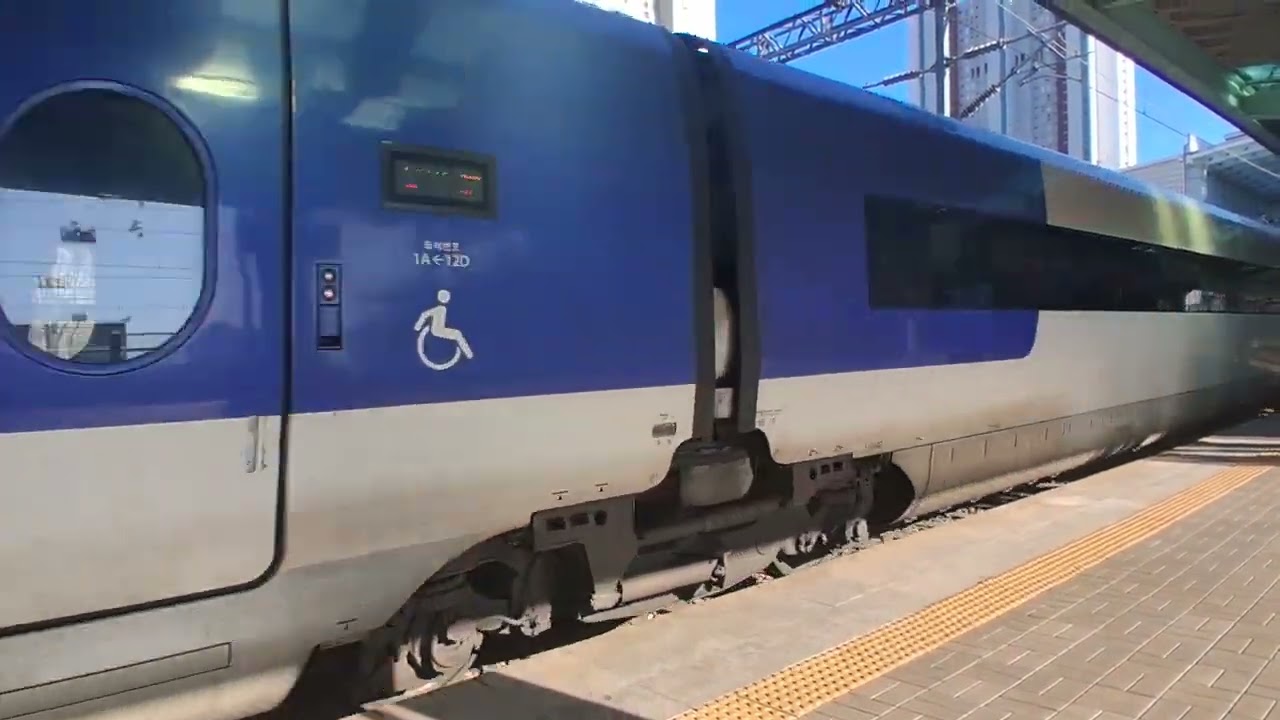 KTX-산천 용산행 서대전역 진입
