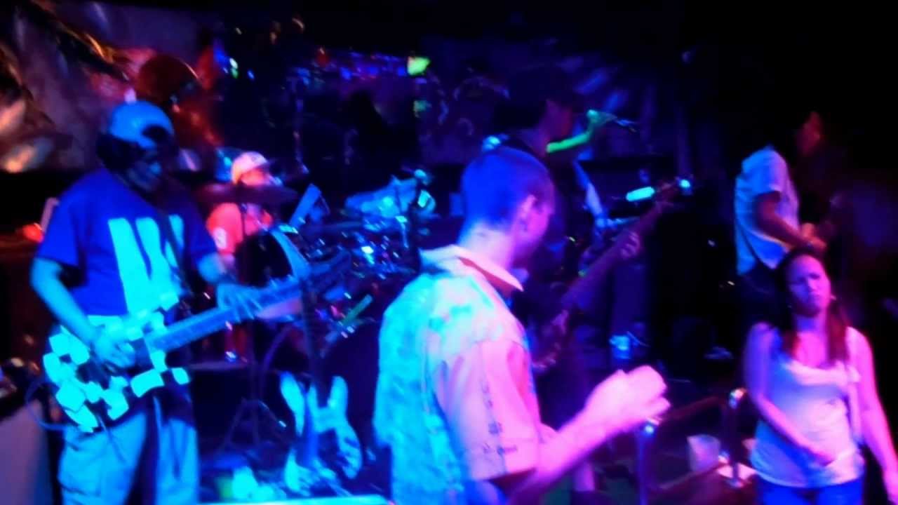 Icebox - Sweet Child of Mine - Live at Bar Amazonia