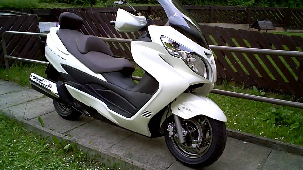 Suzuki Burgman AN400 ZA Limited Edition White - Walk around.