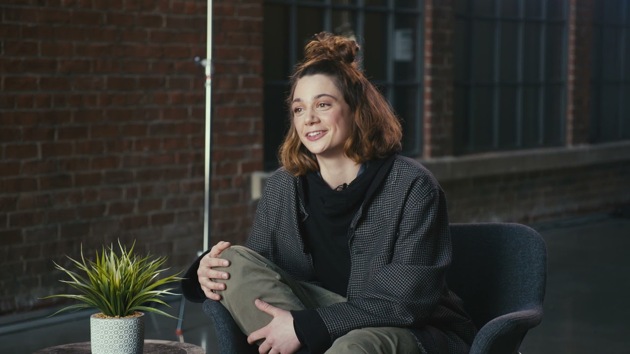 Eline Guélat : entrer au camp de cirque et y trouver son métier pour la vie | Repère culturel