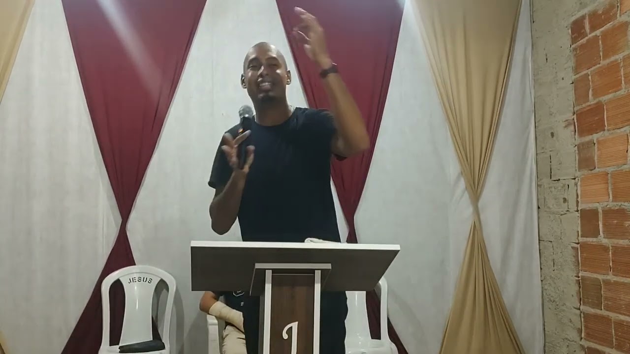 Clame somente ao único que é digno,que ele lhe responderá  ❤️🙌🙏