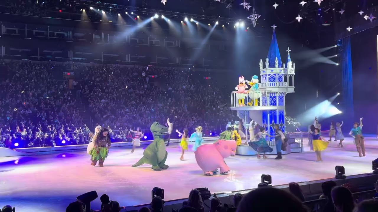 Disney On Ice: Magic in the Star - Grand Finale