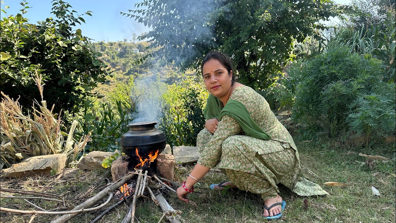 Himachali Village Lifestyle ||Sasural pahunch gai itne mahino baad , waah purani yaadein taza ho gai