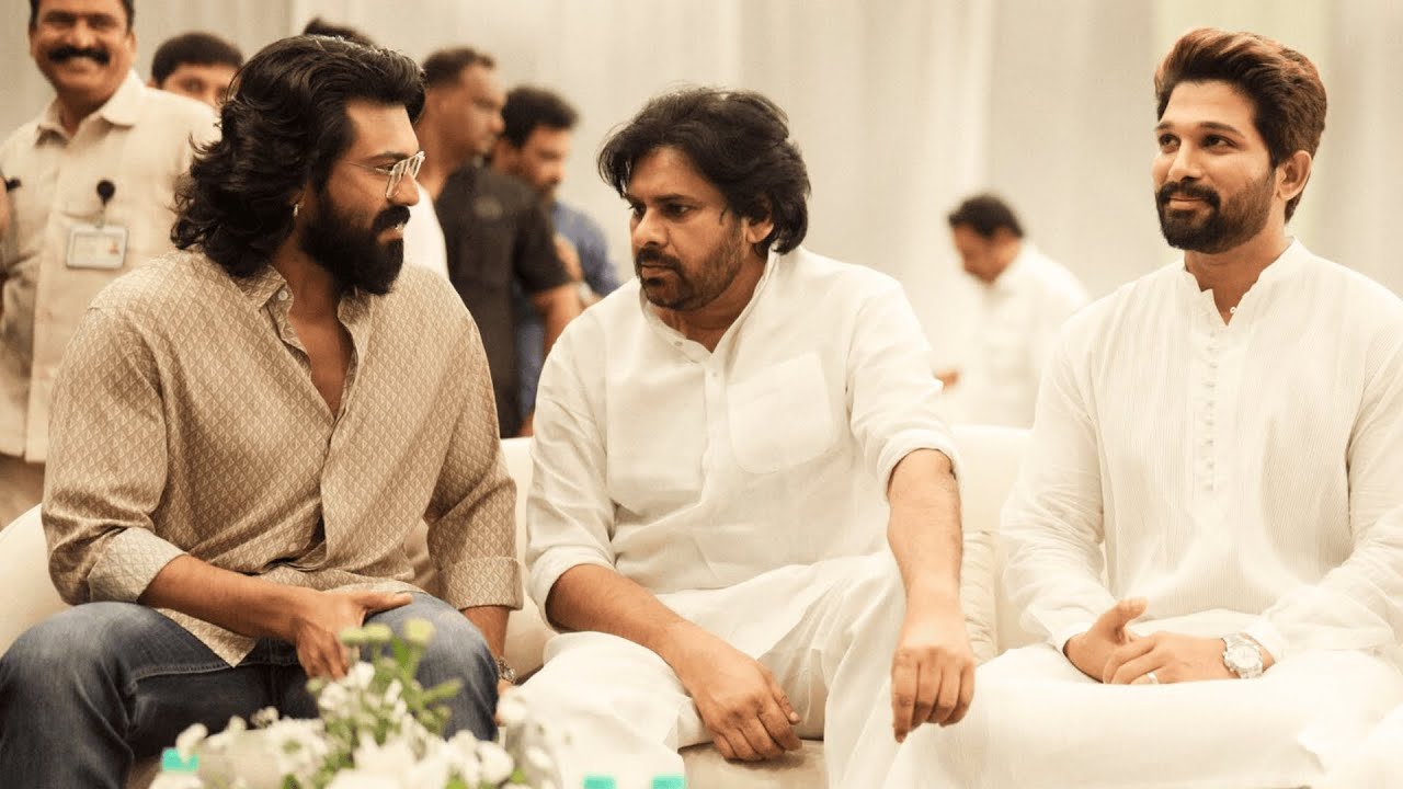 ఇలాంటి వీడియో ఎక్కడ వెతికిన దొరకదు🤩Ram Charan, Allu Arjun With Pawan Kalyan Together | Chiranjeevi