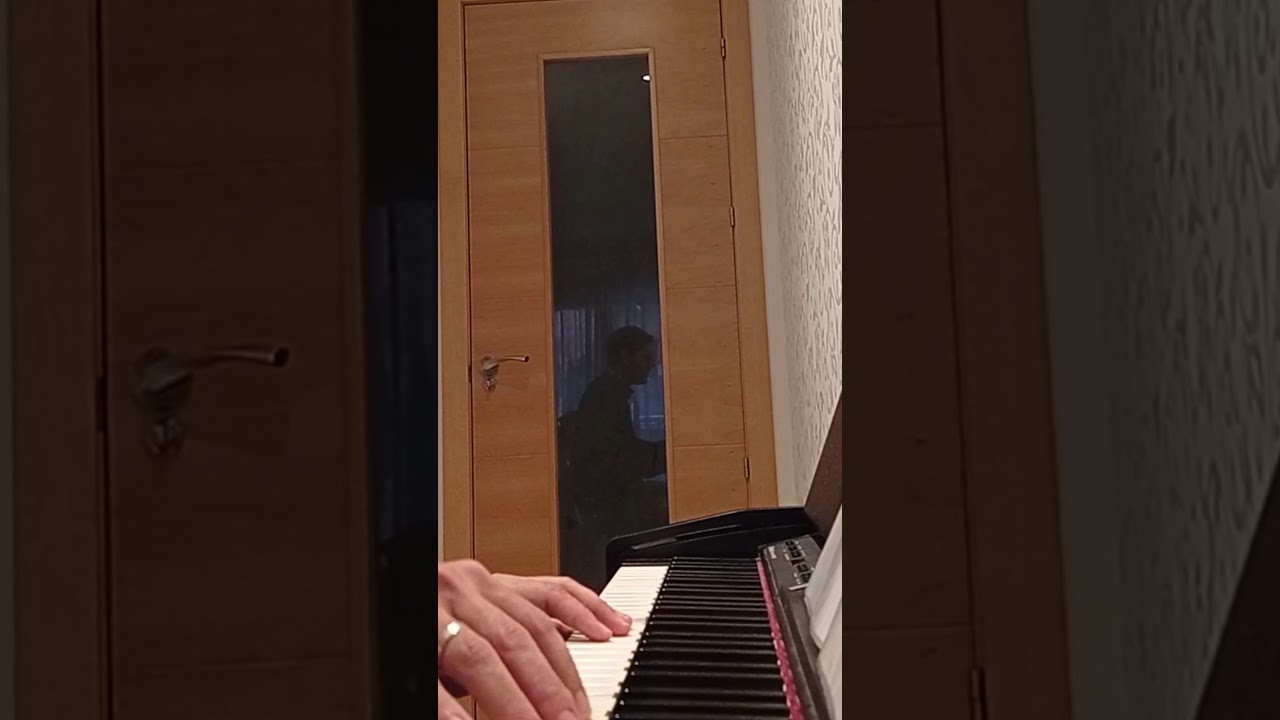 Sevilla. Arturo Pareja Obregón (cover Antonio Toledano)