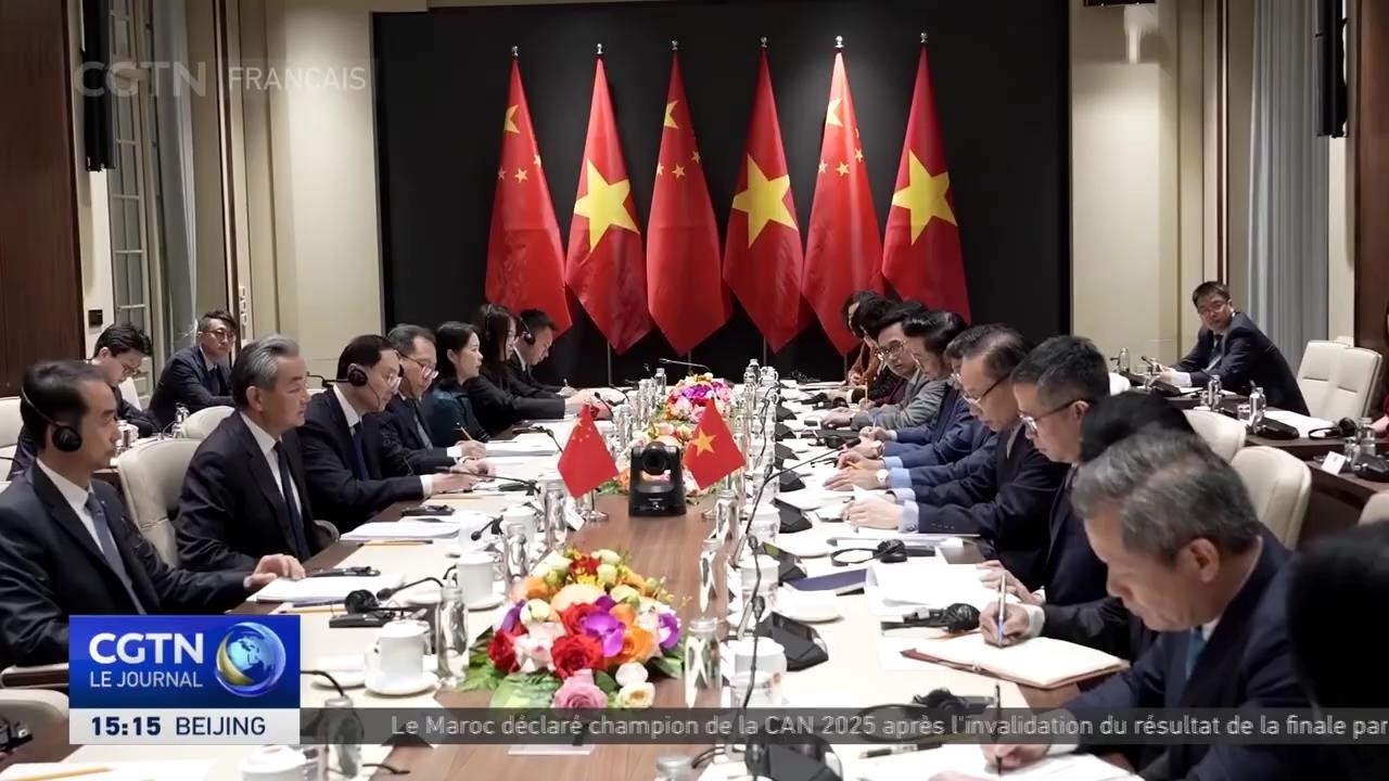 Les ministres des AE et les hauts responsables chinois et vietnamiens se rencontrent à Hanoï