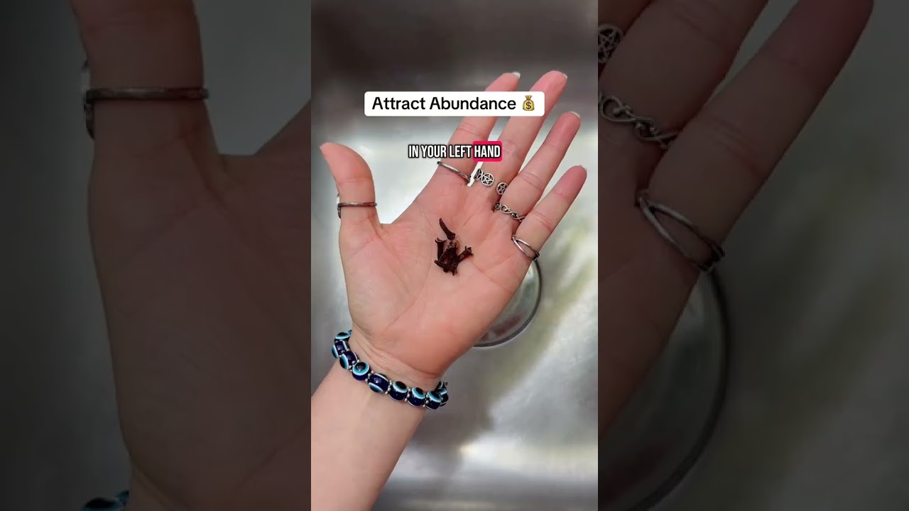 Unlock Abundance! 🍀 7-CLove Ritual to Attract Money & Luck Instantly
