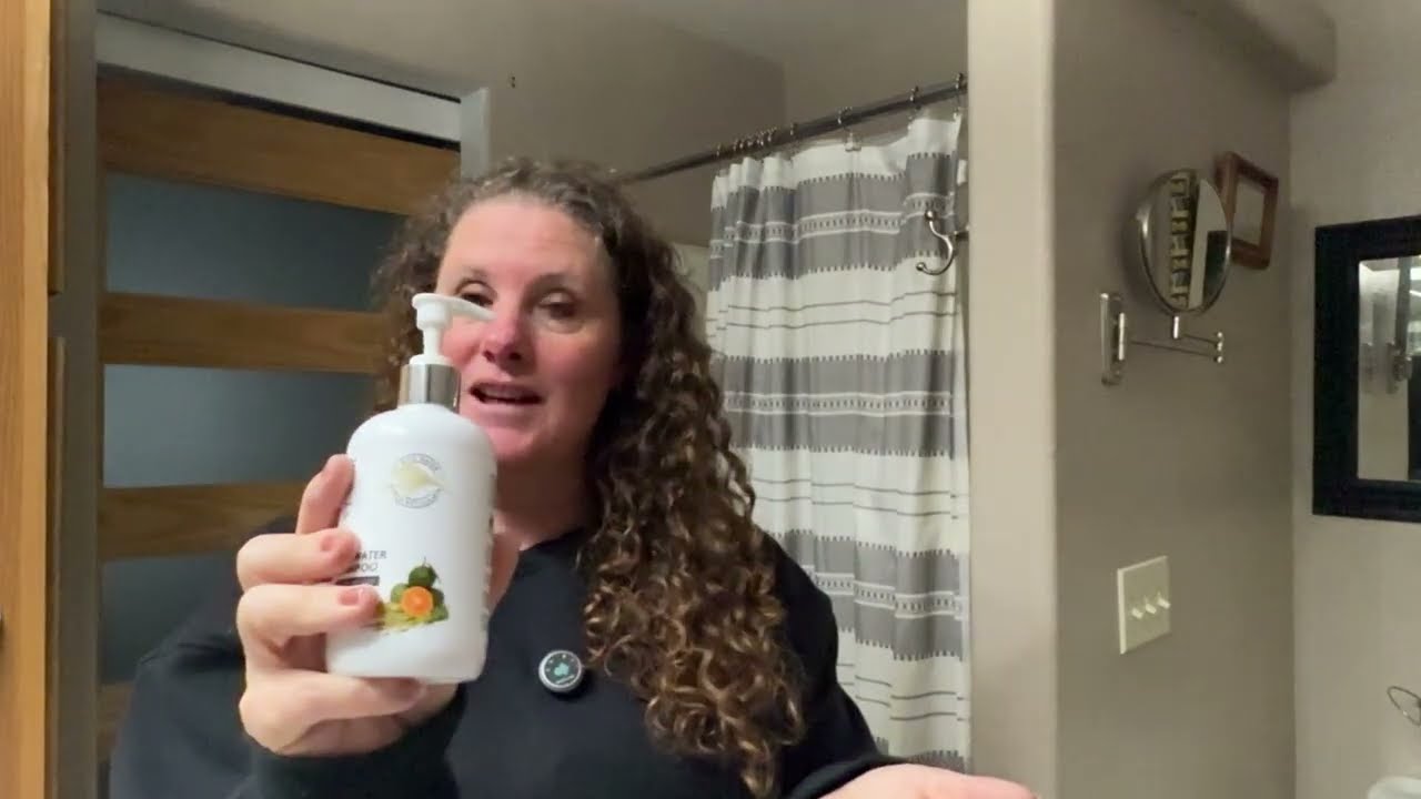 Smells Great! Smooth, silky hair growth shampoo