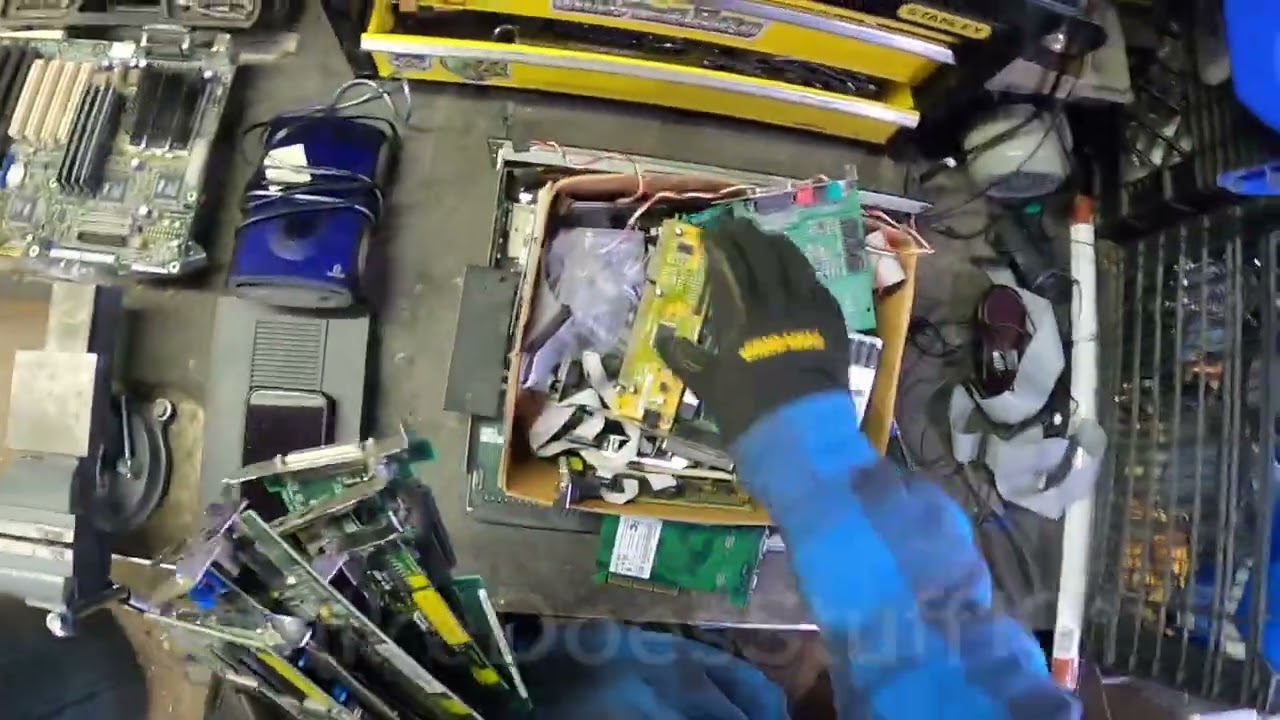 Cleaning Up The Garage and Scrap Metal Sorting Part 2