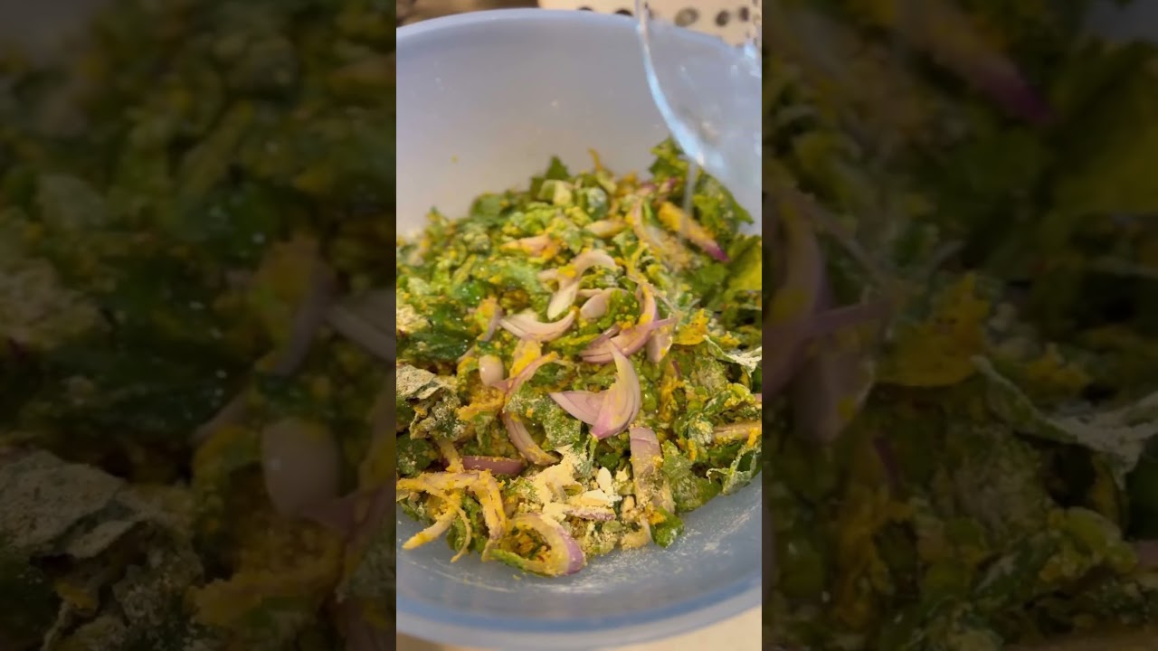 Great Indian ASMR Pakora | Food | Recipe | Spinach Pakora #kraftedkitchen #shorts #youtubeshorts