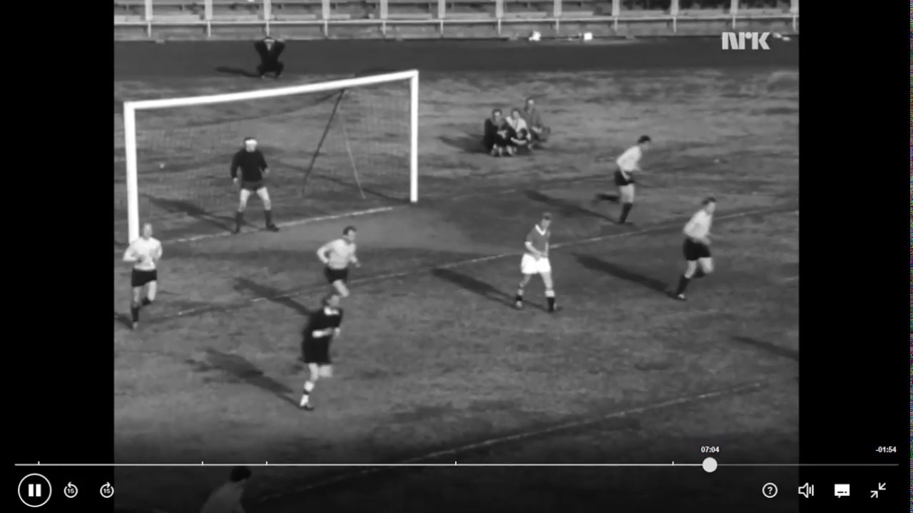Kniksen - Roald Jensen - Norge vs. Nederland 16.05.62 2-1 (Filmavisen – 24  mai 1962)