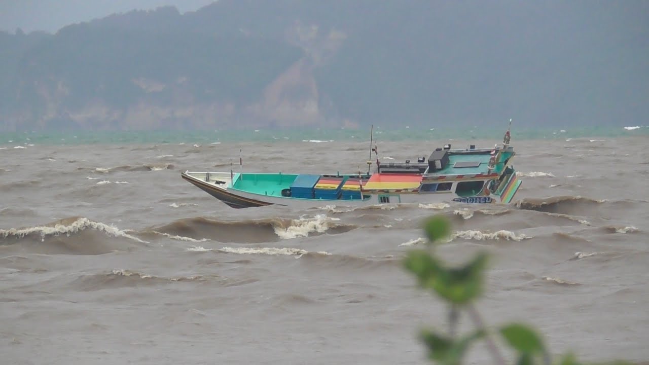 14/2/2026 KM SEKOCI PUTAR ARAH OMBAK ANGIN MEMBAHAYAKAN