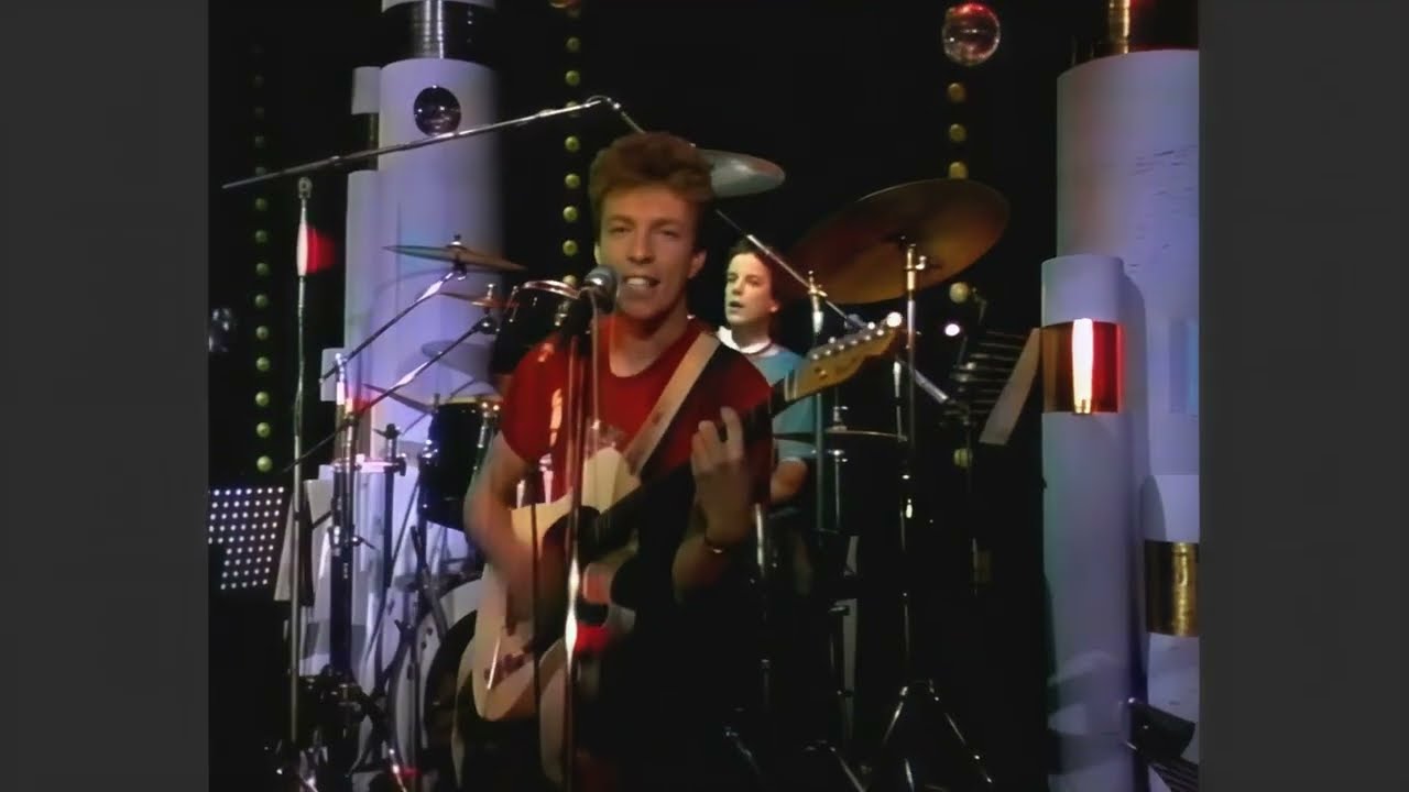 THE PARROTS - Cops and Robbers - Six Tonight BTV6