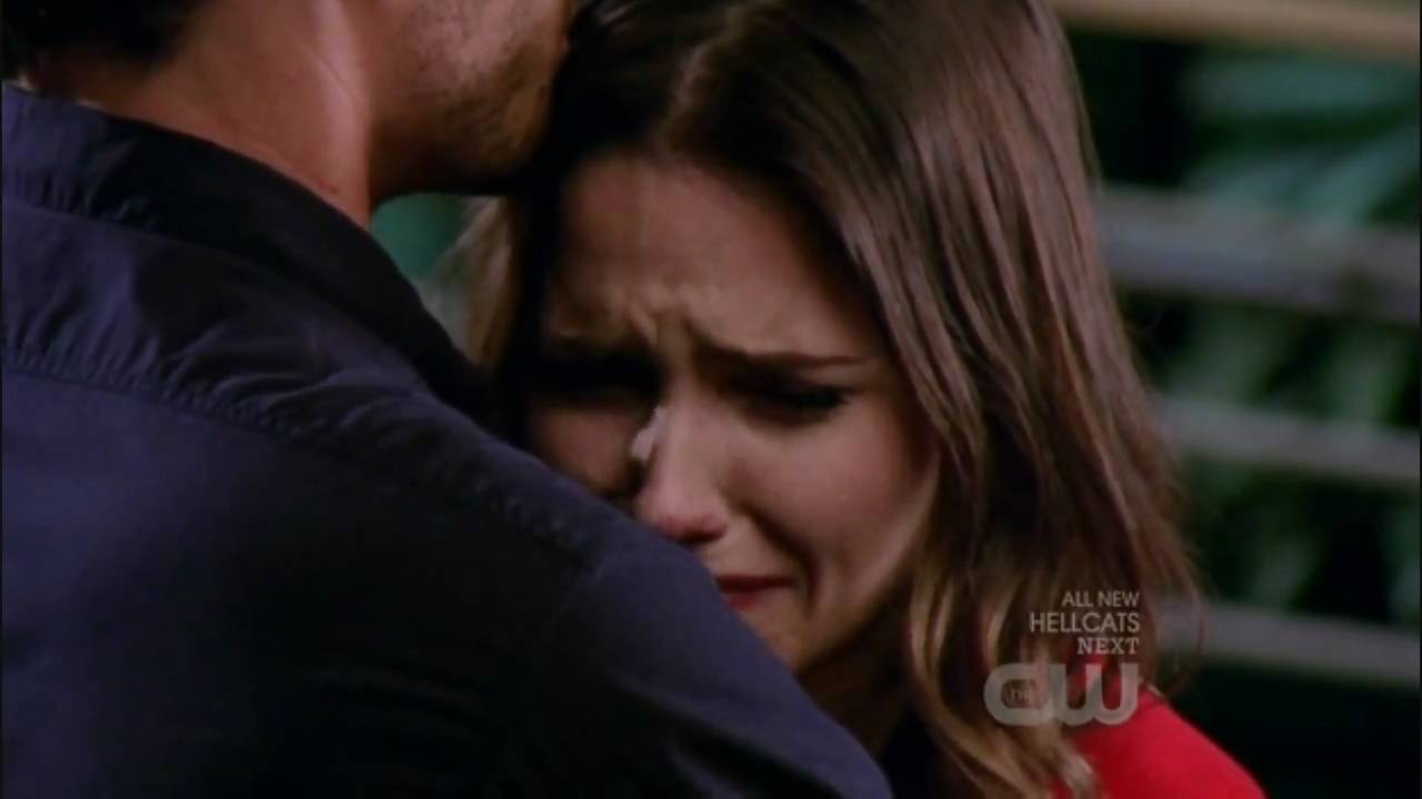 One Tree Hill - 8x18 - Brooke & Julian: 
