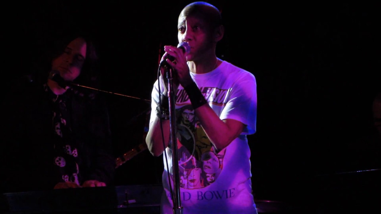 Gail Ann Dorsey (w/Donny McCaslin) - Lazarus