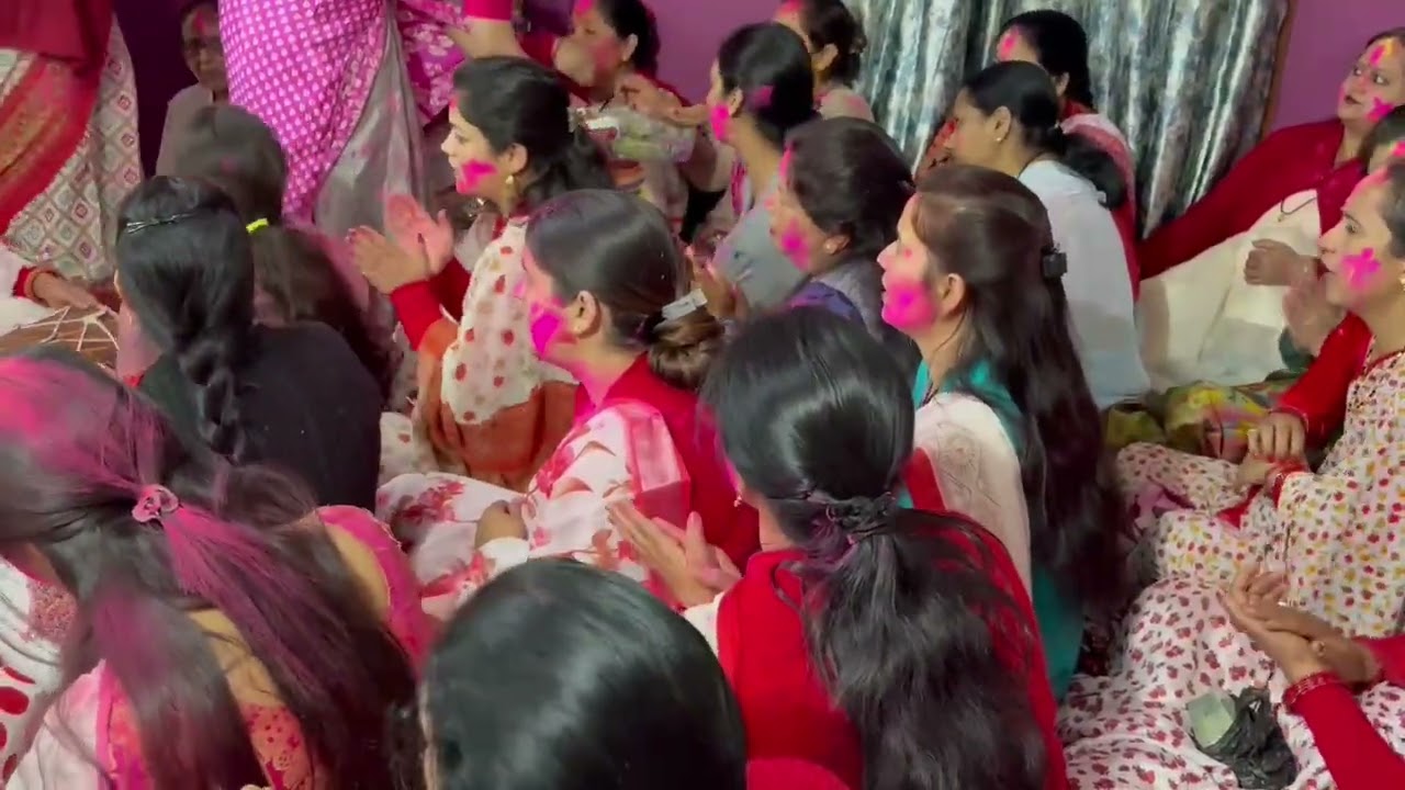 बैठक महिला  होली pithoragarh #holi #fyp #viral #song #uttarakhand 