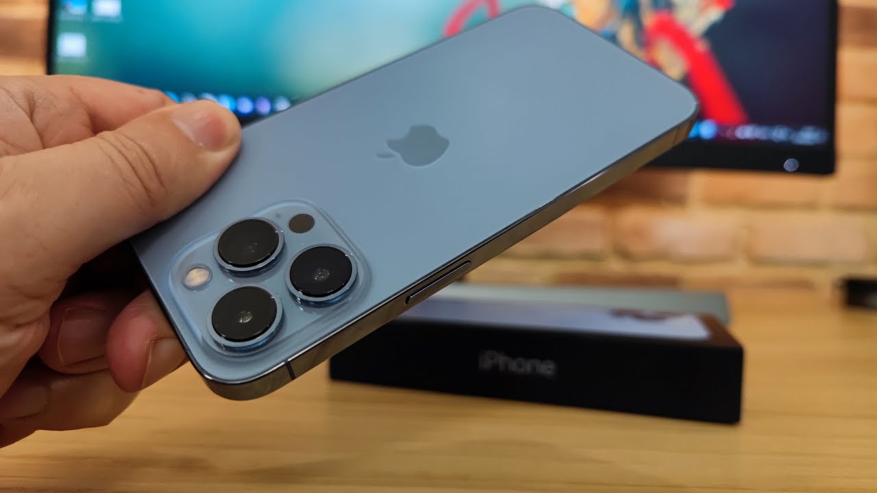 Apple iPhone 13 PRO Review în Limba Română (Breton mai mic, ecran de 120 Hz, Macro)