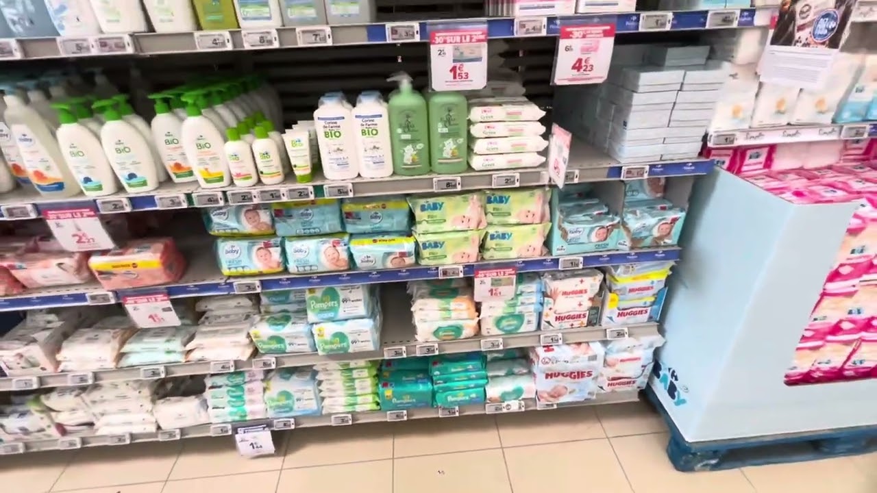ASMR - Shelf Straightening Organizing at french supermarket - Soft Spoken in public baby aisle