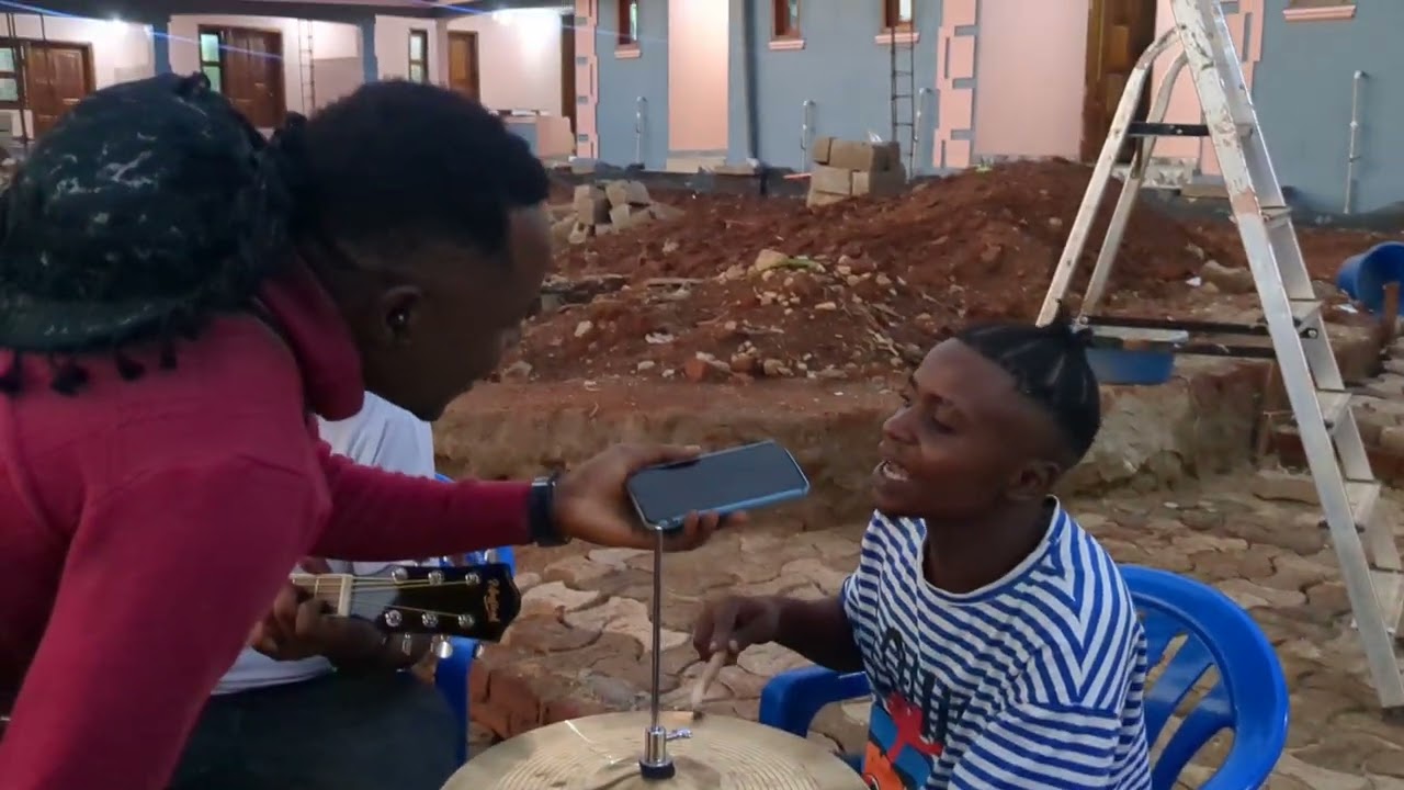 Musique live interv Fally _01