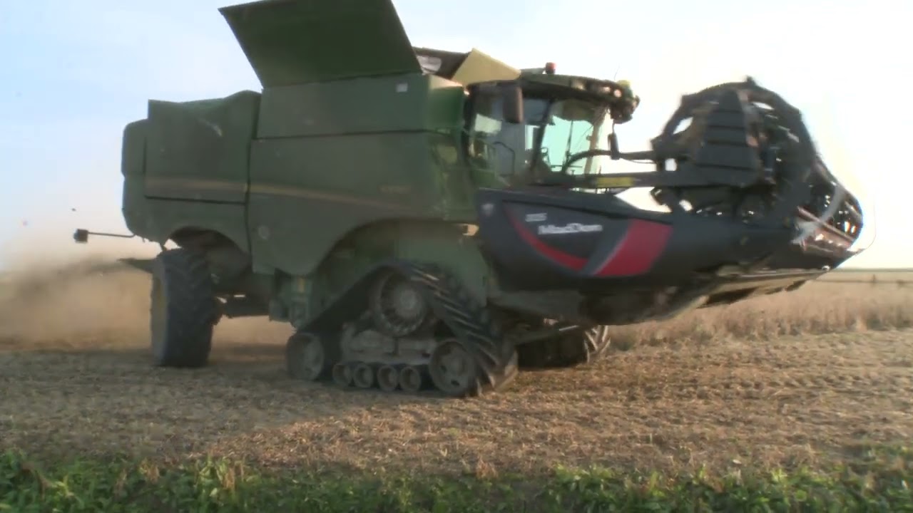 John Deere S 770i&MacDon D125