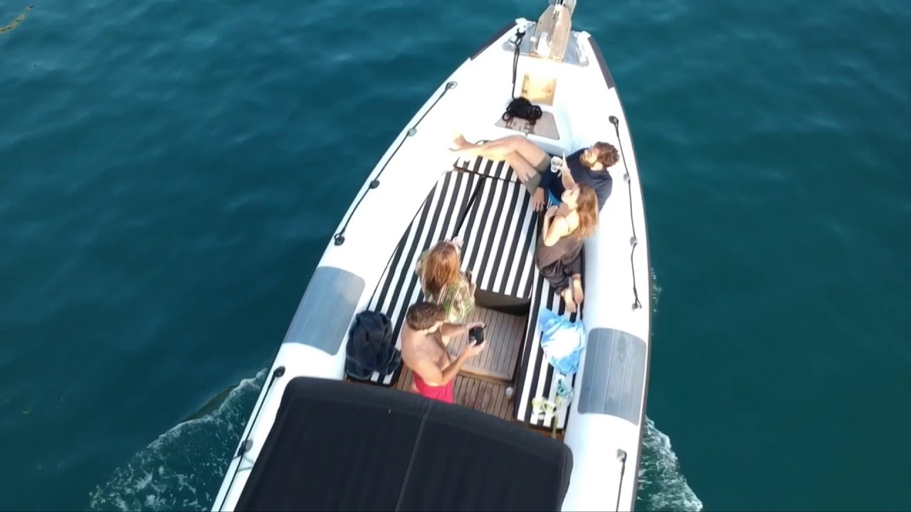 Maxi Gommone 'Revenge'