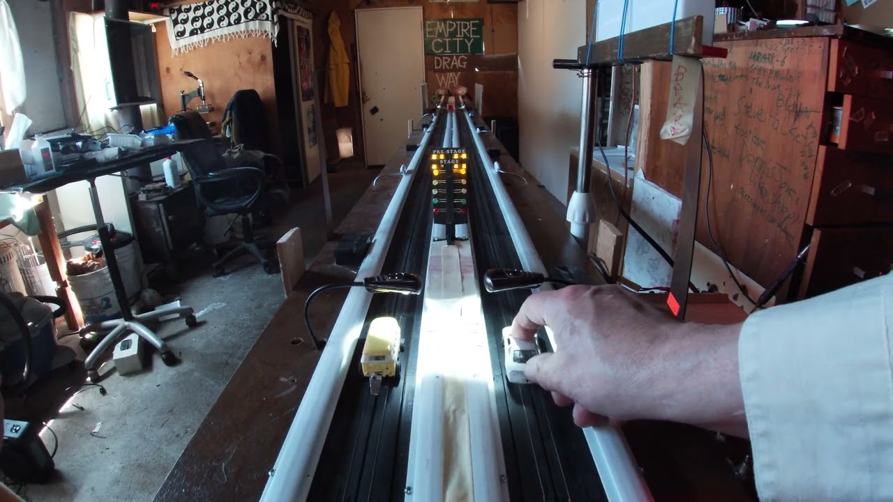 HO slot car drag racing