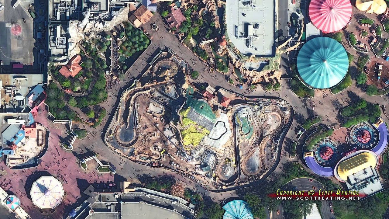 Time-lapse video of the Fantasyland construction 2013