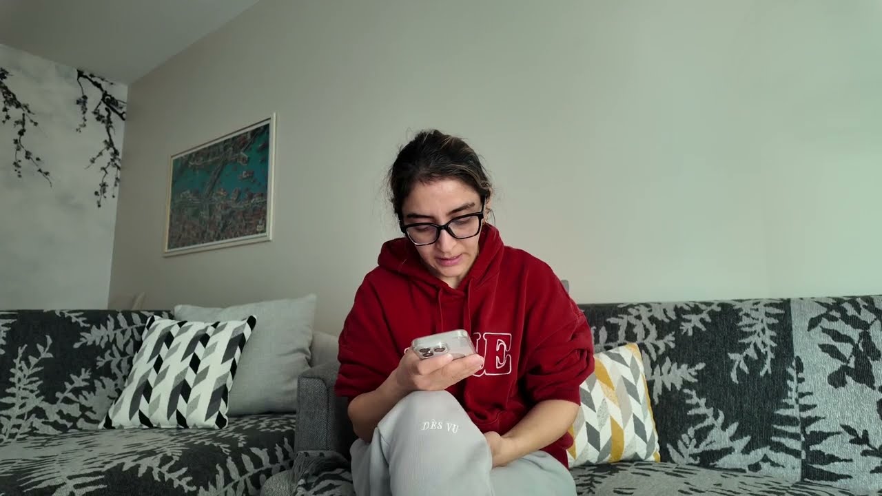 PAMUĞUMLA BİR GÜNÜMÜZ - TİYATRO BİLETİ BAKIYORUM