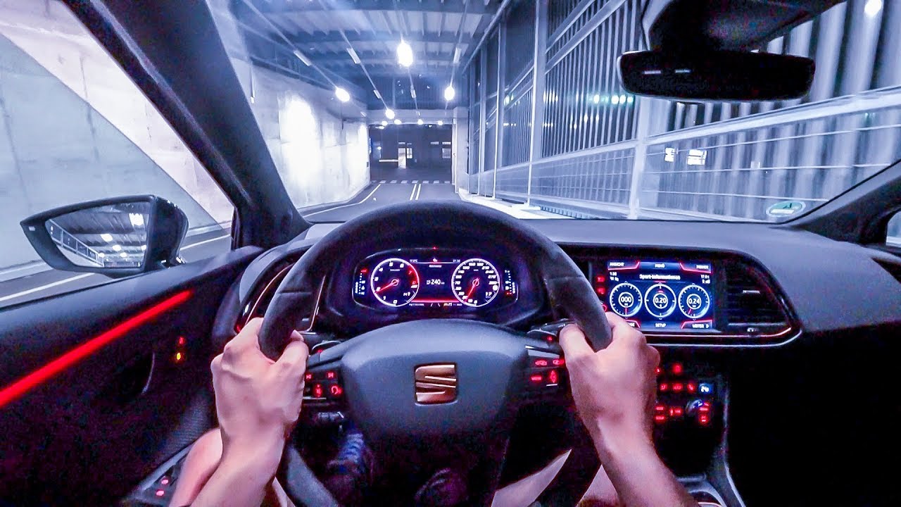 2019 Seat Leon Cupra R ST (300PS) NIGHT POV DRIVE Onboard (60FPS)