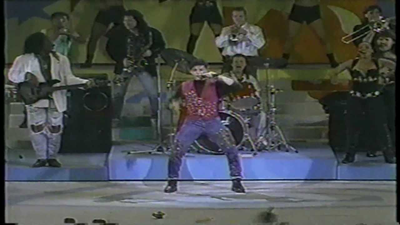 Chayanne '91 Carnaval "Ese Ritmo Se Baila Así"  (Rose Video)