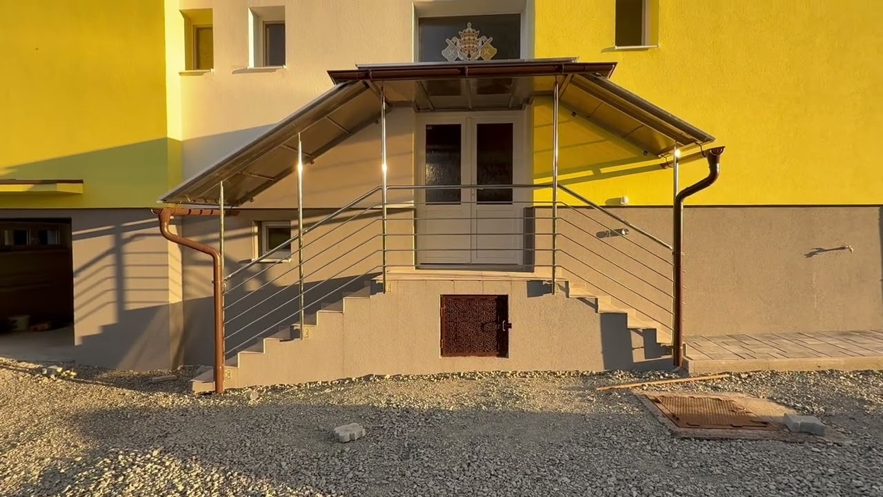 Dláždenie 12.5.-16.5. a strieška nad schodami