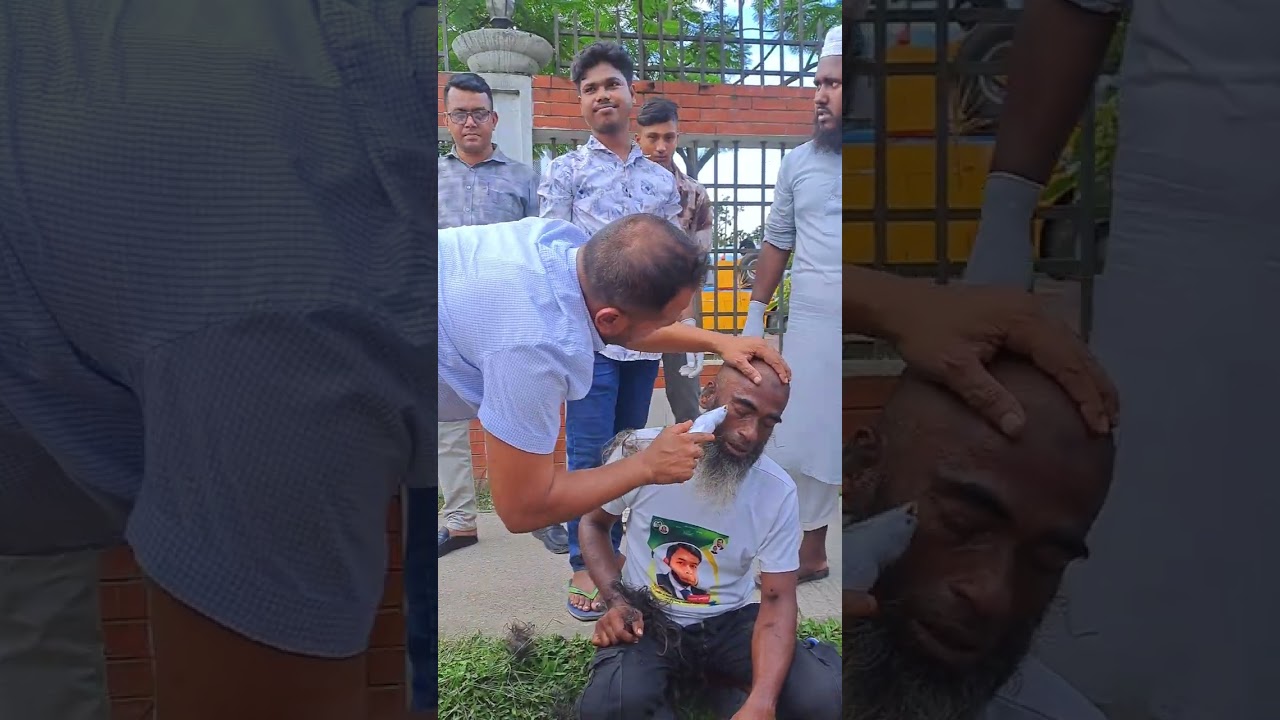 চুল কাটে না গোসল করেনা  অনেক দিন শরীর অনেক অপরিষ্কার,, তাকে গোসল করিয়ে নতুন কাপড় পরিয়ে দিলাম