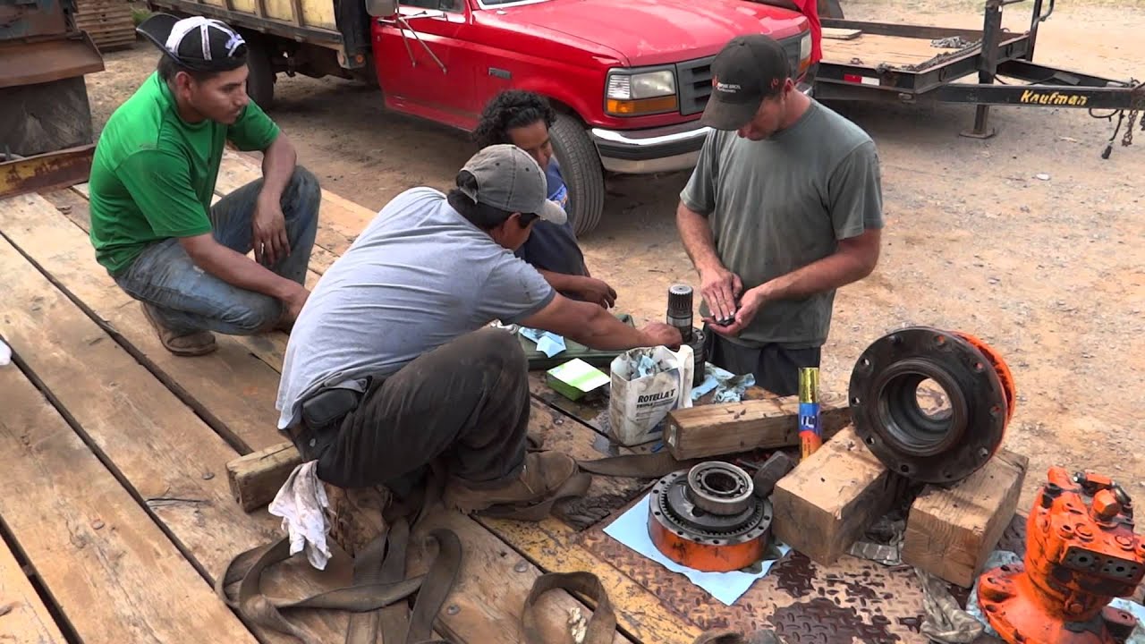 How To Replace Excavator Swing Gear Seal (HD)