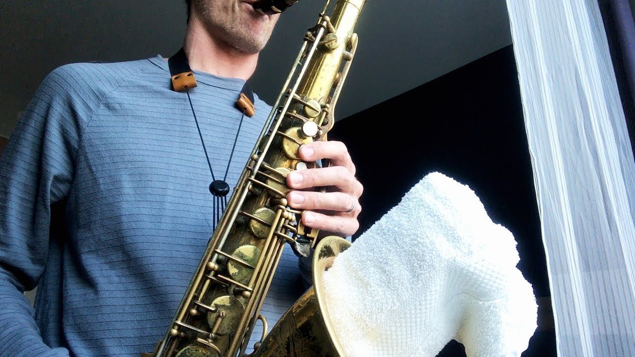 How To Practice Saxophone 🎷 In Hotel Rooms