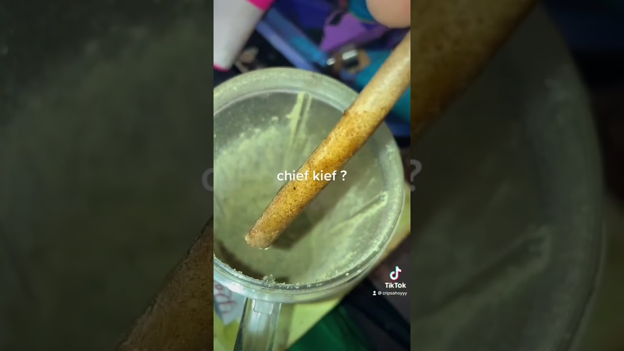 Moonrock preroll with live resin ⛽️ #weed #weedtuber #thc #gas #smoking #resin #wax #hash #blunts