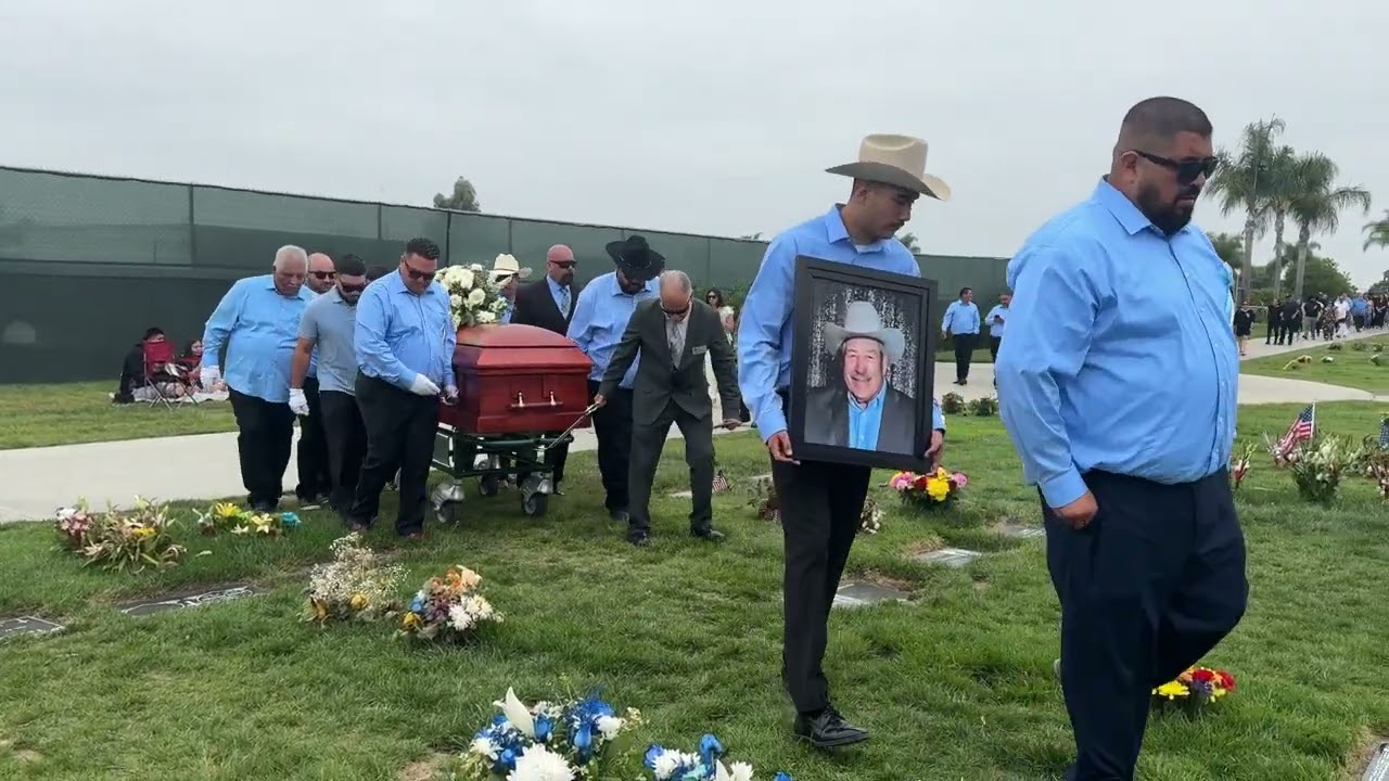 En Memoria De Flavio D Burgueño