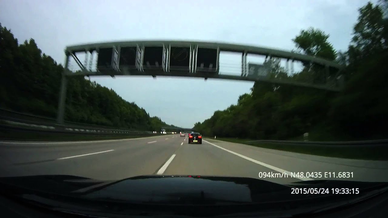 Dodge Charger SRT392 2015 on German Autobahn, 182 mph / 292 kmh - totally legal