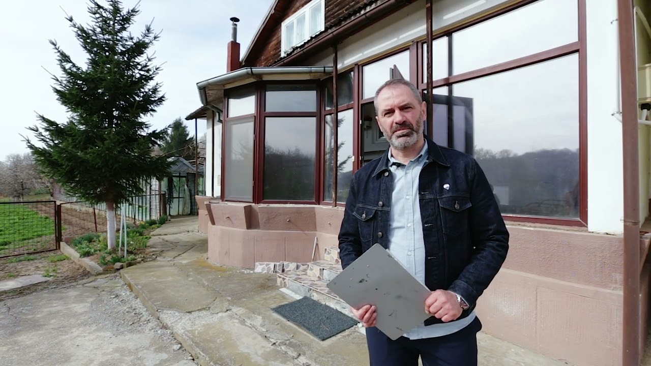 Vanzare - Vila 4 camere, teren 2446 mp, iaz, sera, livada , loc. Buhusi, jud. Bacau