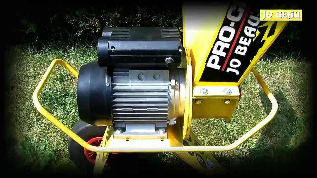 Jo Beau products Productfilm - E100 / M100 hout hakselaar.mp4