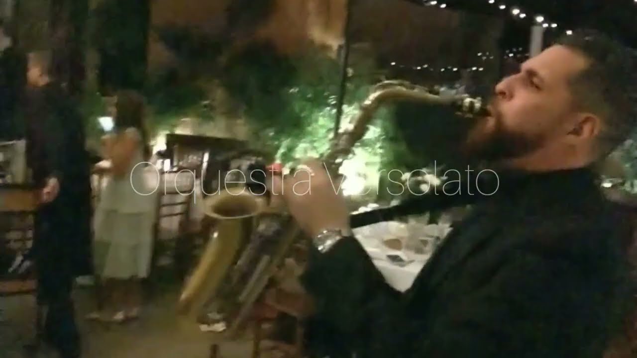Walking Sax Medley