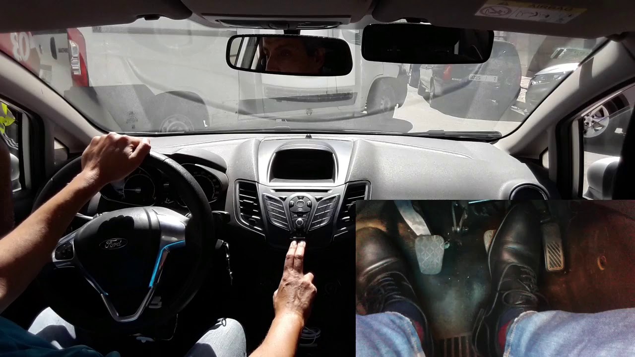 السياقة والدوران في الازقة الضيقة