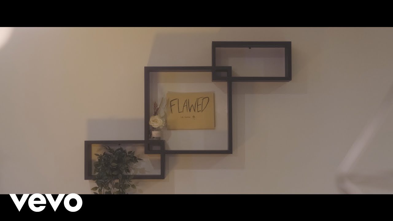 Lilli QueenB - Flawed (Official Music Video)