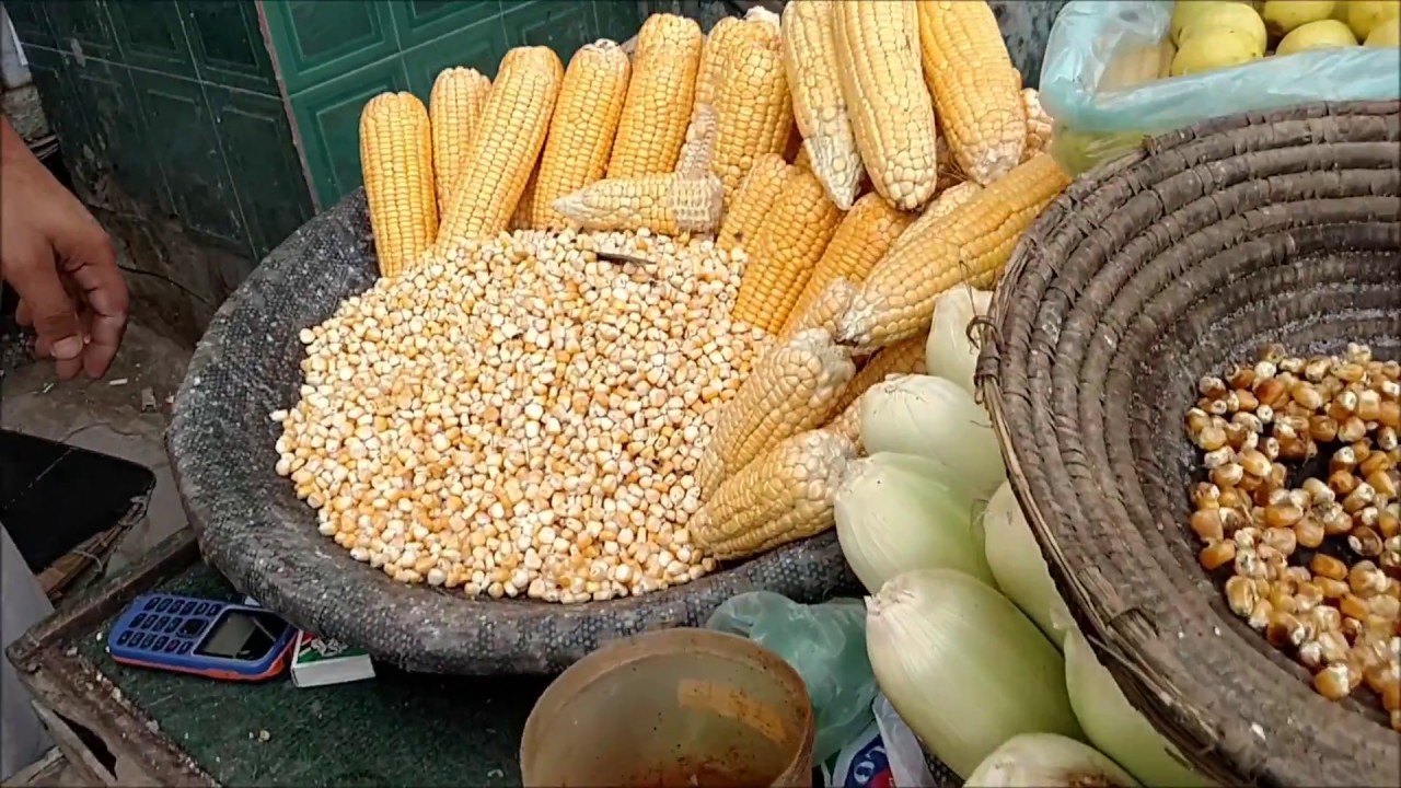 Makai - Butta at Street Food of Karachi Pakistan