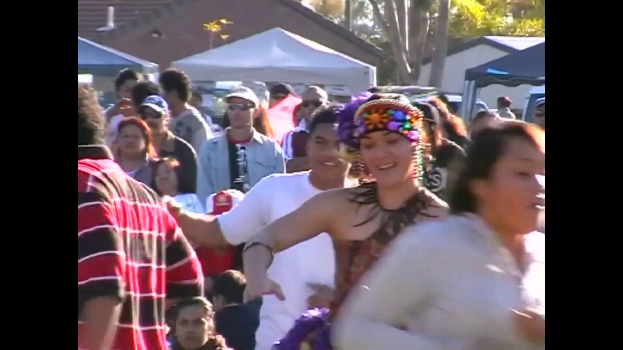 Felise Mikaele - Vi'i O Leauva'a or Aiga Satuala (Live) Brisbane.