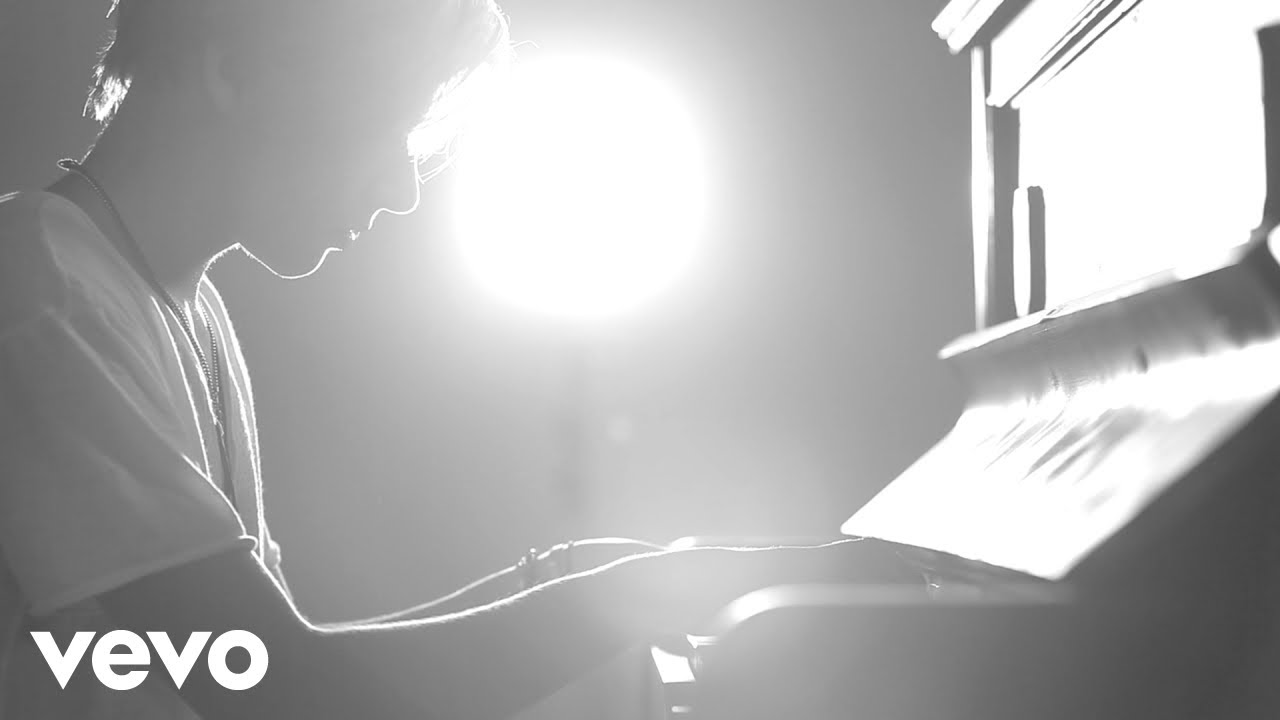 Matteo Markus Bok - Miracle (Official Video)