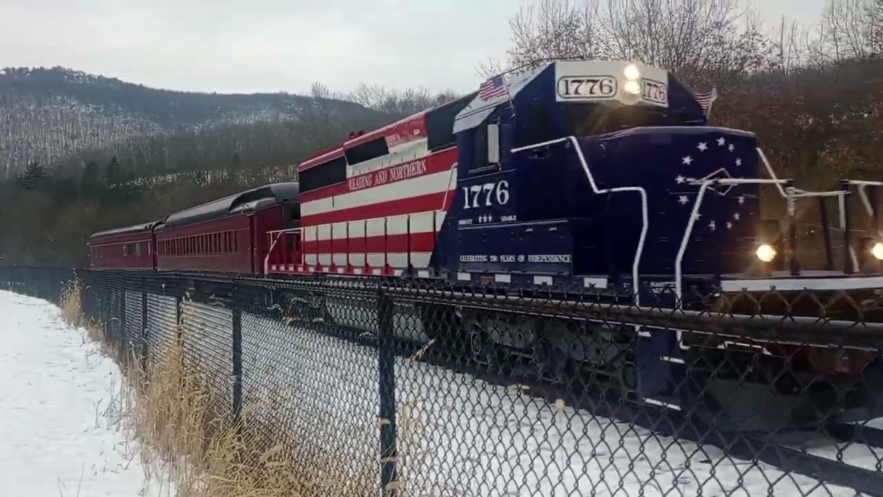 RBMN 1776 pulls passenger to Pittston