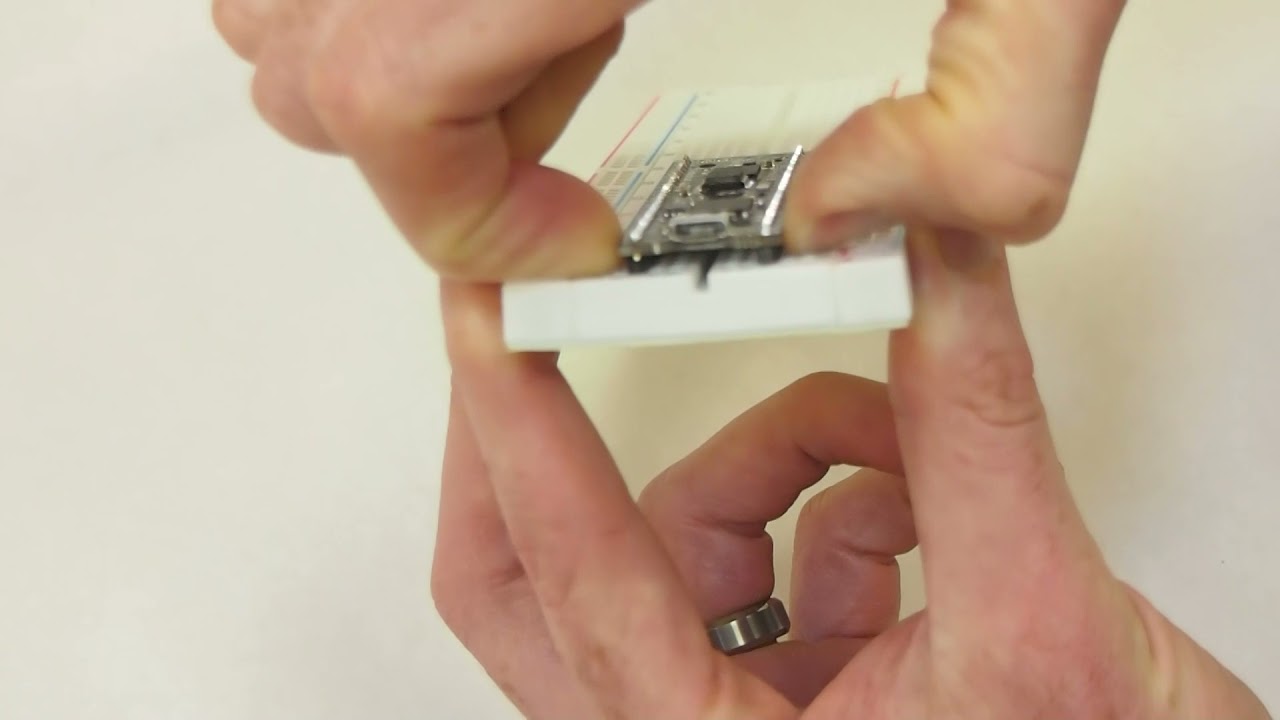 How to remove your UPduino from a breadboard