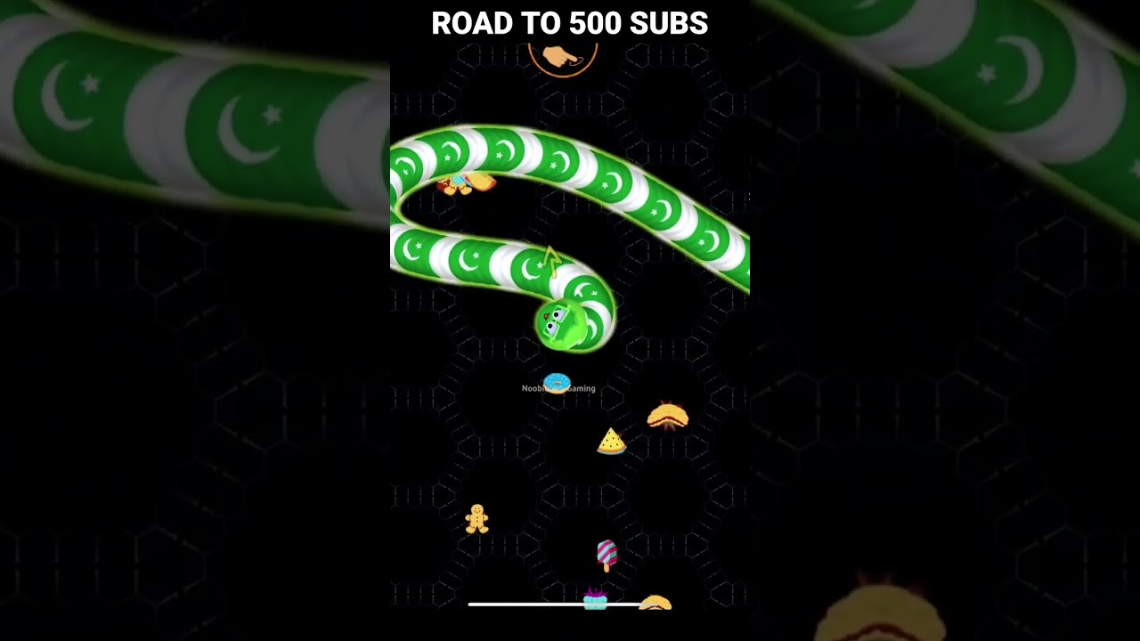 He did not care 🧐 Wormate.io Trolling/Noobiology Gaming #wormateio #snakeio #wormszone #shorts