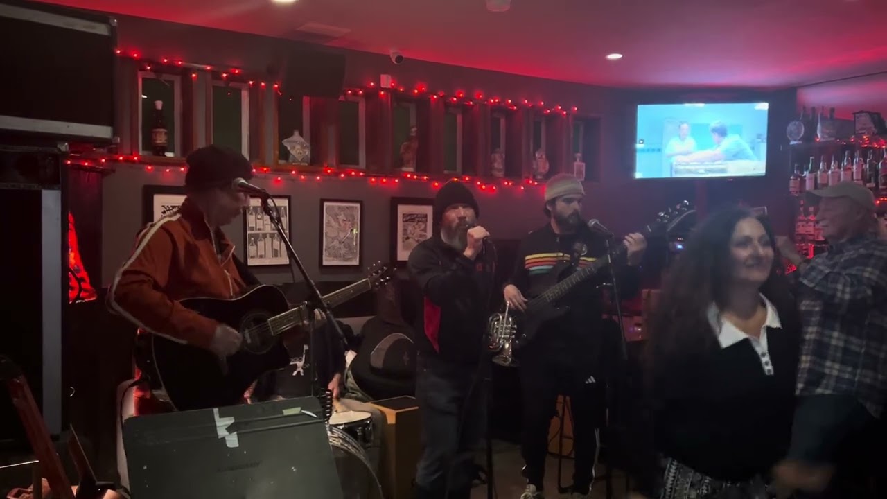 Long Train Running (The Doobie Brothers)